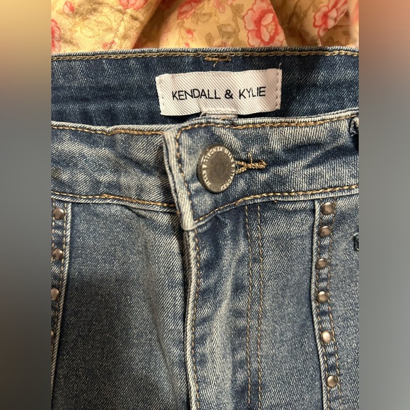 Kendall and Kylie jeans size 29 - Picture 3 of 4